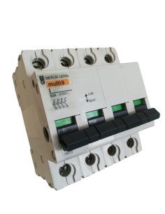 INTERRUTTORE SEZIONATORE 4P 63A 415VAC 4 MODULI